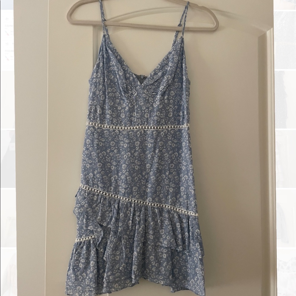 NEVER WORN ! TAGS ON! HELLO MOLLY FLORAL MINI DRESS